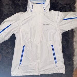 Columbia White and Blue Coat with Removable Interior